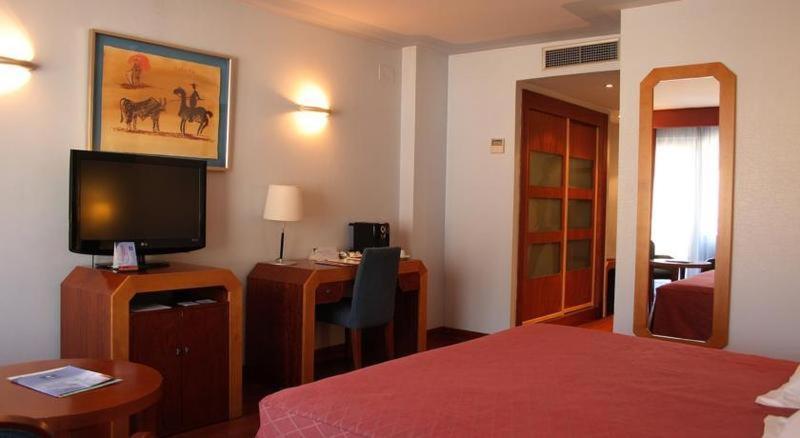 Hotel Ms Maestranza Μάλαγα Δωμάτιο φωτογραφία